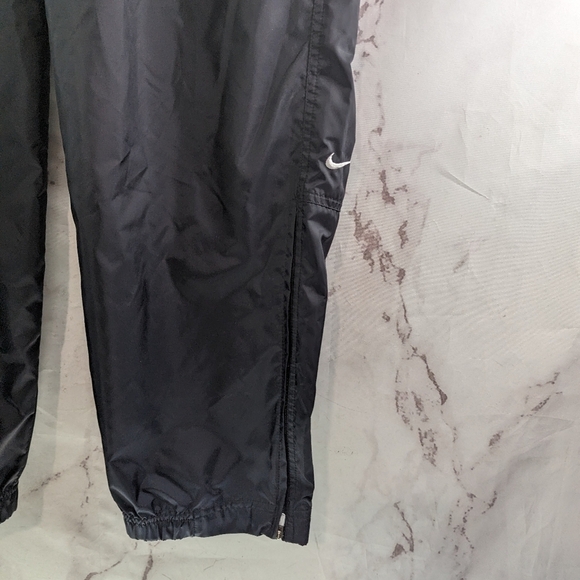 Vintage Nike Pant Women Medium Windbreaker Track Black Lightweight Shell 90s - Picture 4 of 13